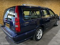 tweedehands Volvo V70 2.4 Europa - 1e eigenaar - dealer onderh.