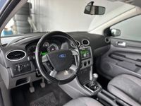 tweedehands Ford Focus 1.6-16V Trend • Airco • Trekhaak