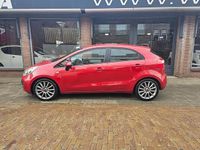 Occasion Kia Rio Comfort 86 PK (63 kW) 2014 Rood Hatchback