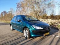 Occasion Peugeot 206 75 PK (55 kW) 2001 Groen (metallic) Hatchback