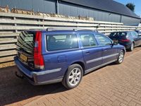 tweedehands Volvo V70 2.4 Automaat 170 Pk Comfort Line