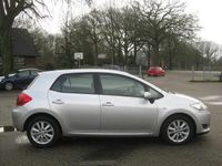 tweedehands Toyota Auris AURIS 2.0 D-4D Luna Business zeer completemet navigatie,cruise controle en trekhaak!