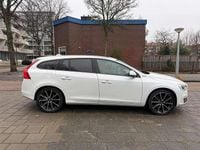 Occasion Volvo V60 163 PK (119 kW) 2015 Wit (metallic) Stationwagen