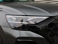 Nieuw Audi Q8 Ambiente 488 PK (358 kW) 2026 Grijs SUV