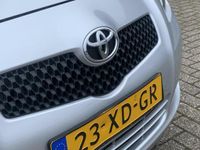 tweedehands Toyota Yaris 1.3 VVTi Sol BJ`07 NAP NL Dealer ond. Navi Trekhaa