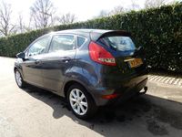 tweedehands Ford Fiesta 1.4 Ghia. Luxe uitvoering. Origineel NL auto met NAP.