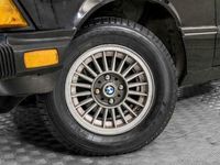 tweedehands BMW 320 3-SERIE i