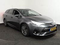 Occasion Toyota Avensis Executive 147 PK (108 kW) 2017 Grijs Stationwagen