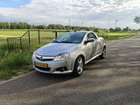 Occasion Opel Tigra Sport 125 PK (91 kW) 2006 Zilver Cabriolet