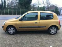 tweedehands Renault Clio II 1.2-16V Expression Auto rijdt en schakelt perfect!!