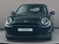 Occasion Mini Cooper Essential 135 kW (184 PK) 2025 Zwart Hatchback