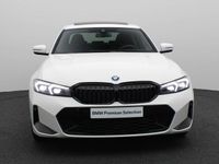 tweedehands BMW 320e 3-SERIE SedanHigh Executive M Sportpakket / Schuifdak / Elektrisch Verstelbare Voorstoelen / HiFi / Adaptieve LED / 19''