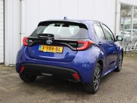 Occasion Toyota Yaris Hybrid 92 PK (67 kW) 2023 Blauw (metallic) Hatchback