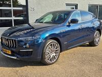 Occasion Maserati Levante GranLusso 349 PK (256 kW) 2021 Blauw, metallic lak SUV