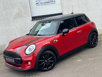 tweedehands Mini Cooper 1.5 Business | Navi | PDC | Keyless | Dechromed