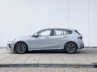 Occasion BMW 120 Shadowline 170 PK (125 kW) 2025 M brooklyn grau Hatchback