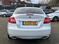 tweedehands Suzuki Kizashi 2.4 178PK UNIEK*SCHUIFDAK*PARELMOER*18LM*LEDER*VOL