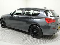 Occasion BMW 118 Executive 136 PK (100 kW) 2018 Grijs Hatchback