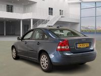 tweedehands Volvo S40 1.8 Kinetic APK 03-11-2024 AIRCO CRUISE