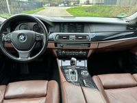 tweedehands BMW 520 5-SERIE Touring i High Executive / AUTOMAAT / NAVI / PANORAMADAK