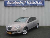 Occasion Lancia Delta 120 PK (88 kW) 2010 Beige Hatchback