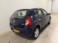 Occasion Dacia Sandero Lauréate 75 PK (55 kW) 2011 Blauw (metallic) Hatchback