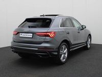 tweedehands Audi Q3 35 TFSI/150PK S Line · Panoramadak · Parkeersensoren + camera · Stoelverwarming