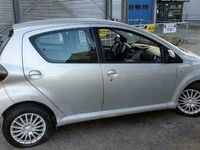 Occasion Toyota Aygo 68 PK (50 kW) 2009 Zilver Hatchback