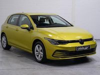 Occasion VW Golf VIII Business 131 PK (96 kW) 2023 Geel Hatchback