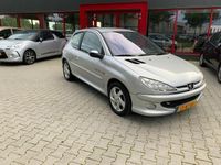 tweedehands Peugeot 206 1.4-16V Quiksilver