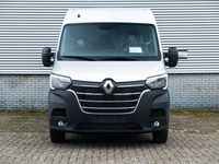 tweedehands Renault Master 25 X T35 2.3 dCi 135 L2H2 & L3H2 Work Edition uit voorraad leverbaar genoemde prijs is voor een L2H2