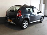 tweedehands Dacia Sandero 1.6i Stepway AIRCO/BLUETOOTH.TREKHAAK/16"LMV!