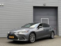 Occasion Lexus ES300H Business Edition 218 PK (160 kW) 2021 Grijs Sedan