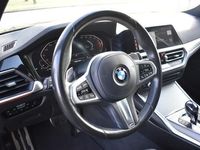tweedehands BMW 318 318 i M-Sport Business / Pano-Schuifdak / 19" LMV /