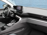 tweedehands Peugeot 3008 SUV 1.6 HYbrid 225pk Allure | Automaat | Navigatie | Camera | LED | Stoelverwarming | 16.500km |