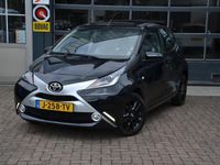 Occasion Toyota Aygo X-wave 69 PK (50 kW) 2016 Zwart Hatchback