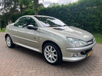 tweedehands Peugeot 206 CC 1.6-16V Roland Garros CABRIOLET Airco! ZEER MOOI