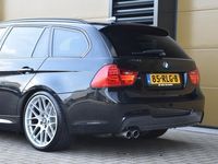 tweedehands BMW 330 3-SERIE Touring i Business Line M Sport * M-Sportpakket * 19 inch * Elektrisch verstelbare stoelen *