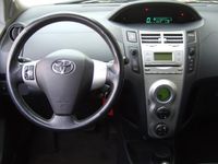 tweedehands Toyota Yaris 1.3 VVTi Luna MMT - Climate control - PDC achter -