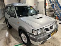 tweedehands Nissan Terrano 2.7 TDi Comfort FR-B