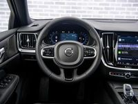 tweedehands Volvo V60 2.0 B3 Ultimate Dark | 20" Turbine Wielen | Panoramadak | 360 Camera | Donker Glas | Adaptieve Cruise Control |