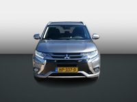 tweedehands Mitsubishi Outlander P-HEV 2.0 PHEV Executive Edition | Navigatie | Achteruitrijcamera | Stoelverwarming |