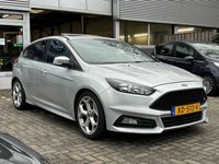 tweedehands Ford Focus ST-3 250PK | SCHUIFDAK | RECARO LEDER/STOF | NAVI | CAMERA | CLIMA | CRUISE | PARK SENS | 18' LM. VELGEN