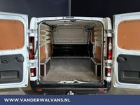 tweedehands Renault Trafic 1.6 dCi 126pk L2H1 Euro6 Airco | Navigatie | Camera | Trekhaak | Lichtmetalen velgen Cruisecontrol, Parkeersensoren, Bluetooth-telefoonvoorbereiding