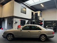 tweedehands Mercedes E220 Avantgarde