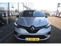 Occasion Renault Clio V Equilibre 91 PK (66 kW) 2022 Gris highland (grijs metallic) Hatchback