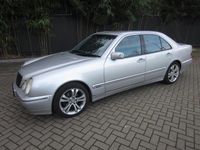 tweedehands Mercedes E240 Avantgarde 2000 AUT/ Airco/ Cruise/ NL Auto/ Apk.