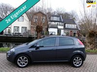 Occasion Fiat Punto Lounge 101 PK (74 kW) 2017 Grijs Hatchback