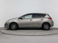 Occasion Toyota Auris Hybrid Limited 136 PK (100 kW) 2015 Grijs (metallic) Hatchback