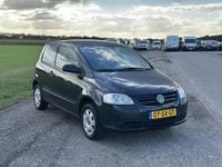 Occasion VW Fox Trendline 54 PK (39 kW) 2006 Grijs Hatchback